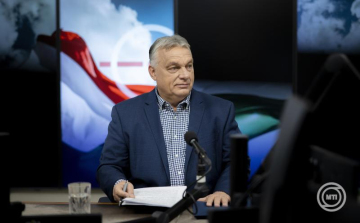 Orbán Viktor: itt a repülőrajt!