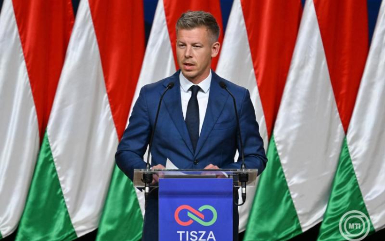 Magyar Péter: megtartjuk és kijavítjuk a déli határkerítést, nem fogadunk el semmilyen paktumot