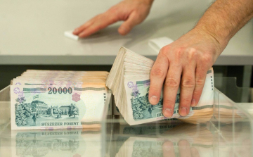 Már csak év végéig érvényesek a régi húszezresek