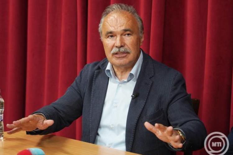 Nagy István: május végén Magyarország kihirdetheti a mentességet a ragadós száj- és körömfájás ügyében
